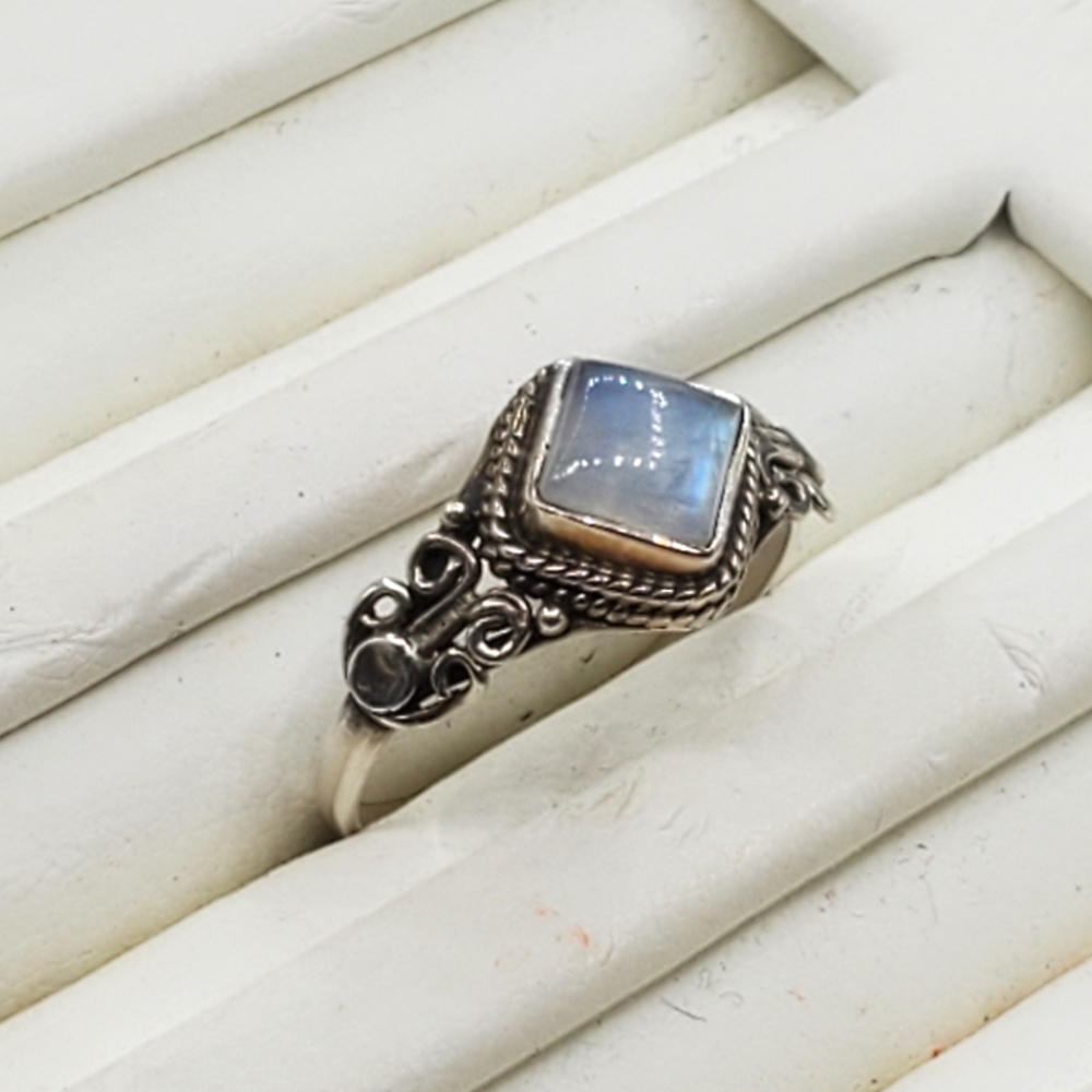 Rainbow Moonstone Sterling Silver Ring Size 8